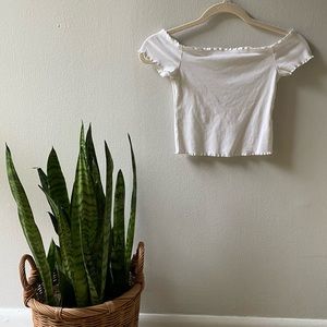 Off Shoulder Lettuce Edge Crop Top